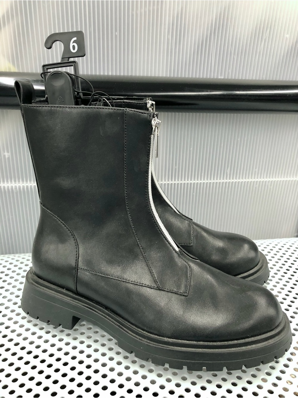 NEW WEEKEND ACADEMY Boots Black Size 6 Big Girl